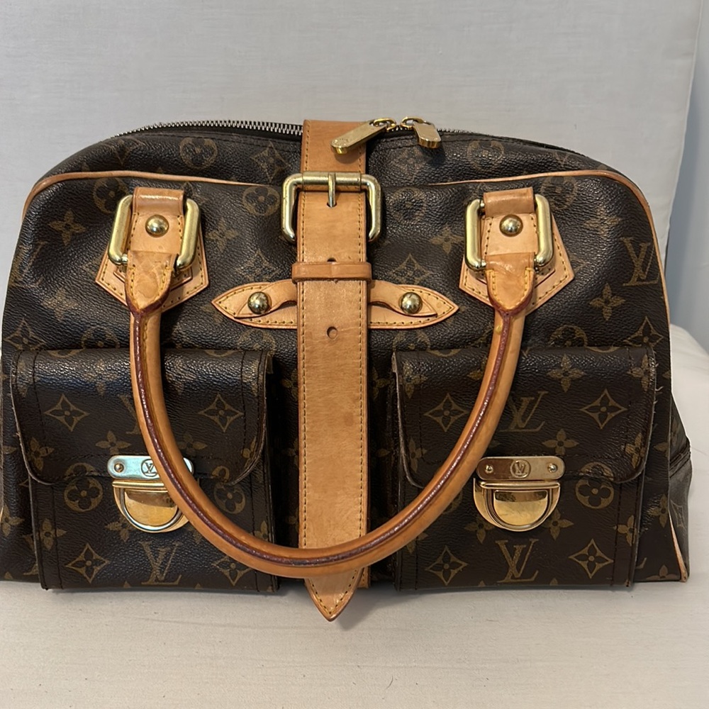 LOUIS VUITTON Manhattan Bag! Great pre-loved condition!